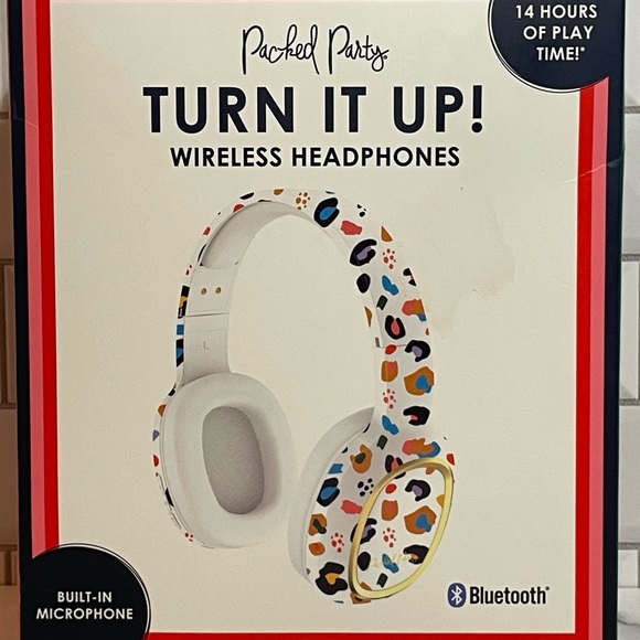 Turn It Up! Wireless Headphones Set - Picture 2 of 5
